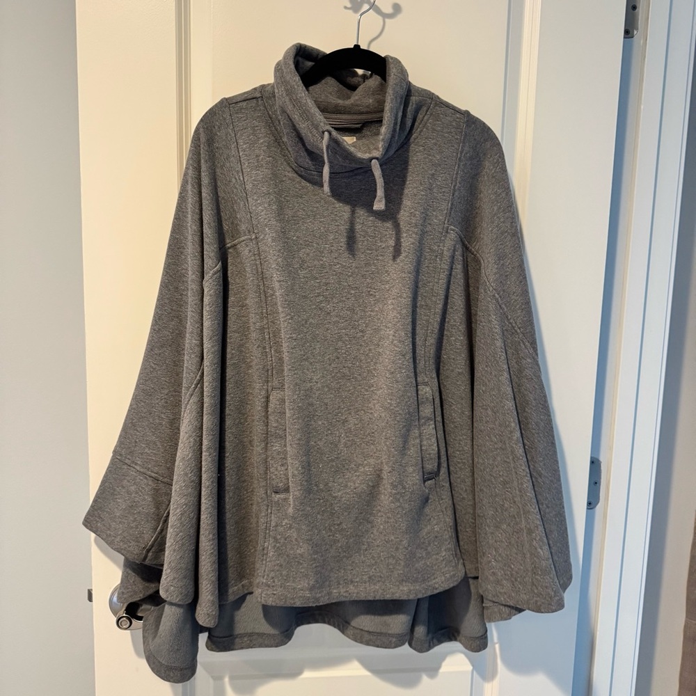 UGG Pichot Gray Turtleneck Oversized Poncho | M/L - Picture 2 of 6